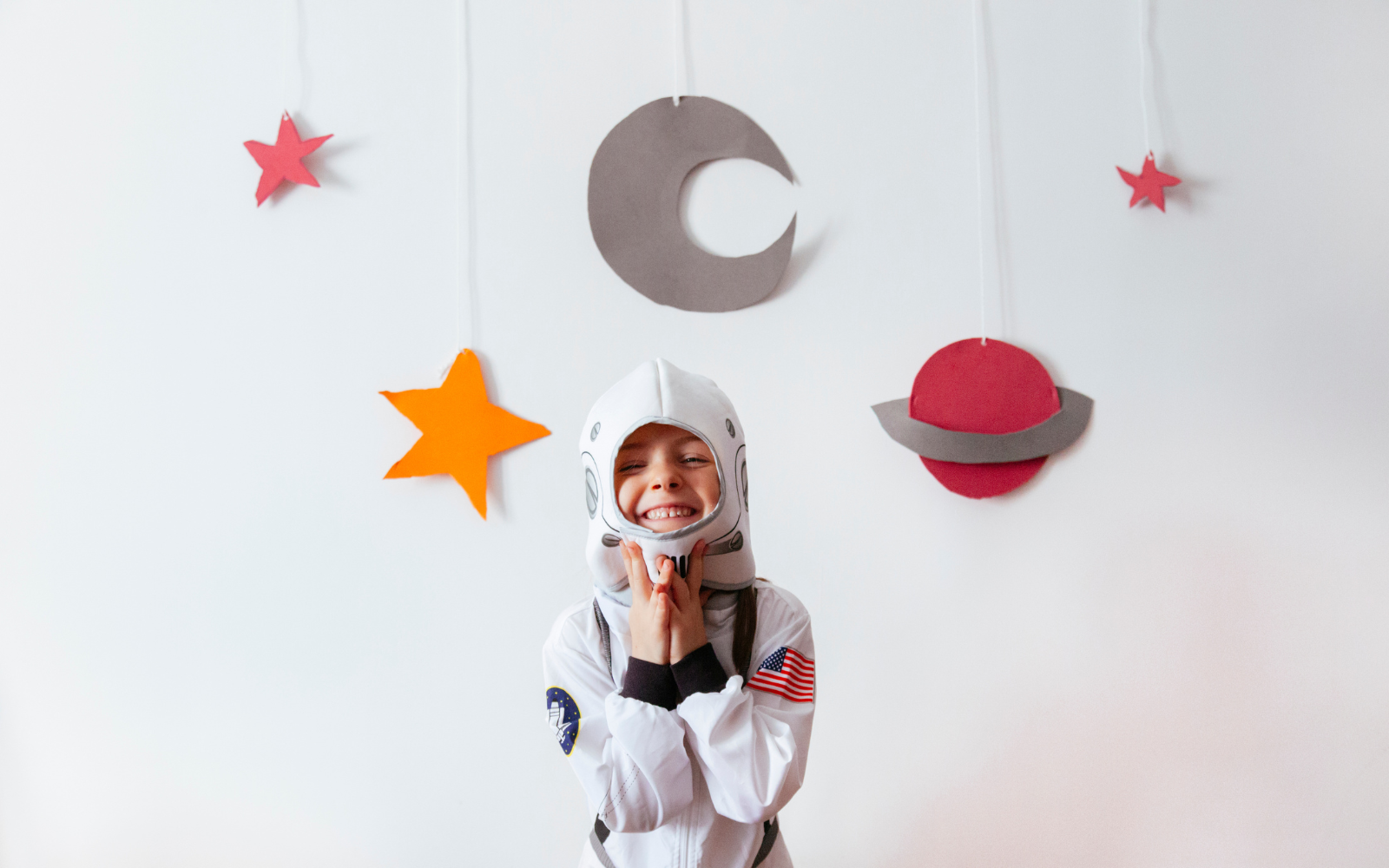 :es thèmes en services de garde éducatifs à l'enfance